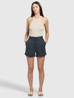 Khujo Shorts Loosefit Bandplooibroek Elida Dames Donkerblauw -Mode kledingwinkel 1b2a19aa5add3a79099374f81e49f251