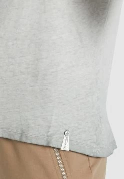 Khujo T-shirts Shirt MATAMA Dames Grijs 13 Khujo T-shirts Shirt MATAMA Dames Grijs -Mode kledingwinkel 4d930388235cc7abd8a1935e4621f209