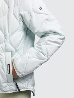 Khujo Tussenjassen Tussenjas Alma Dames Lichtgroen -Mode kledingwinkel be04029a597cd3b1fd41622c2adecb9c