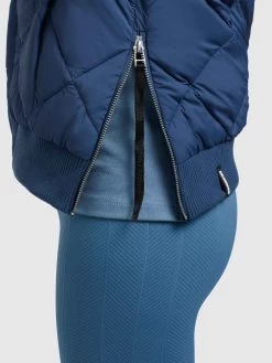 Khujo Tussenjassen Tussenjas Leona Dames Blauw -Mode kledingwinkel e293bdfe7e965e62e23b287533366d33