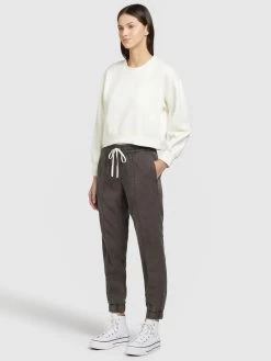 Khujo Pantalons Tapered Broek SANDI Dames Antraciet -Mode kledingwinkel fd0c114ed11005e54b9e838e18607370
